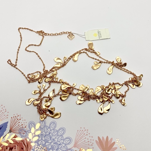 KENDRA SCOTT BELLA LONG NECKLACE IN ROSE GOLD - Picture 4 of 7